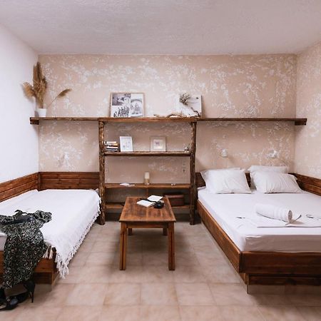 OVGORA - Ismini Sea View Room in Kamilari Village Bagian luar foto
