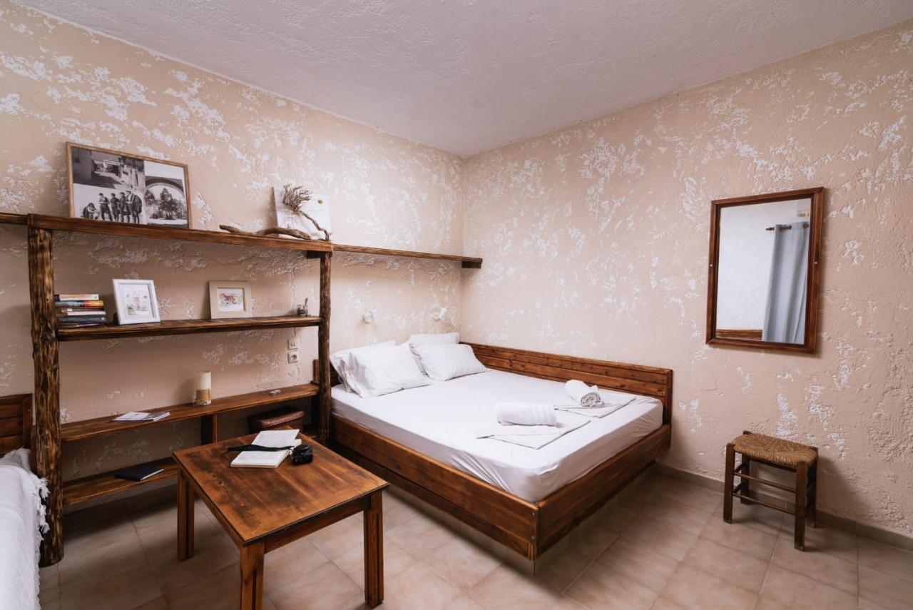 OVGORA - Ismini Sea View Room in Kamilari Village Bagian luar foto