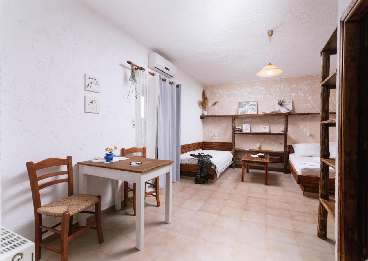 OVGORA - Ismini Sea View Room in Kamilari Village Bagian luar foto