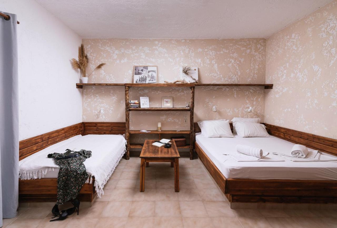 OVGORA - Ismini Sea View Room in Kamilari Village Bagian luar foto